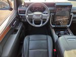 2025 GMC Yukon Denali - Onyx Black exterior view 17