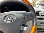 2005 Lexus ES 330 - White exterior view 14