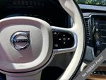 2022 Volvo XC90 T6 Momentum - White exterior view 17