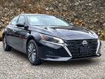 2024 Nissan Altima 2.5 SV - Super Black exterior view 10