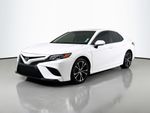 2018 Toyota Camry SE - Super White exterior view 1