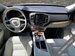 2022 Volvo XC90 T6 Momentum - White exterior view 14
