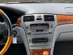 2005 Lexus ES 330 - White exterior view 5