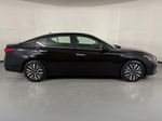 2023 Nissan Altima 2.5 SV - Super Black exterior view 9