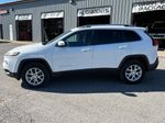 2018 Jeep Cherokee Latitude — Bright White Clearcoat exterior view 4, for sale at Tecforce Automotive in Bridgeport, NY