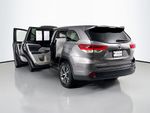 2017 Toyota Highlander LE - Predawn Gray Mica exterior view 18