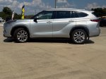 2022 Toyota Highlander Limited — Celestial Silver Metallic interior and detail view 9, for sale at Velocity Auto Source in RICHMOND, KY
