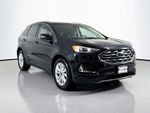 2020 Ford Edge Titanium - Black exterior view 4