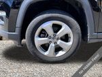 2020 Jeep Compass Latitude - Diamond Black Crystal Pearlcoat exterior view 9