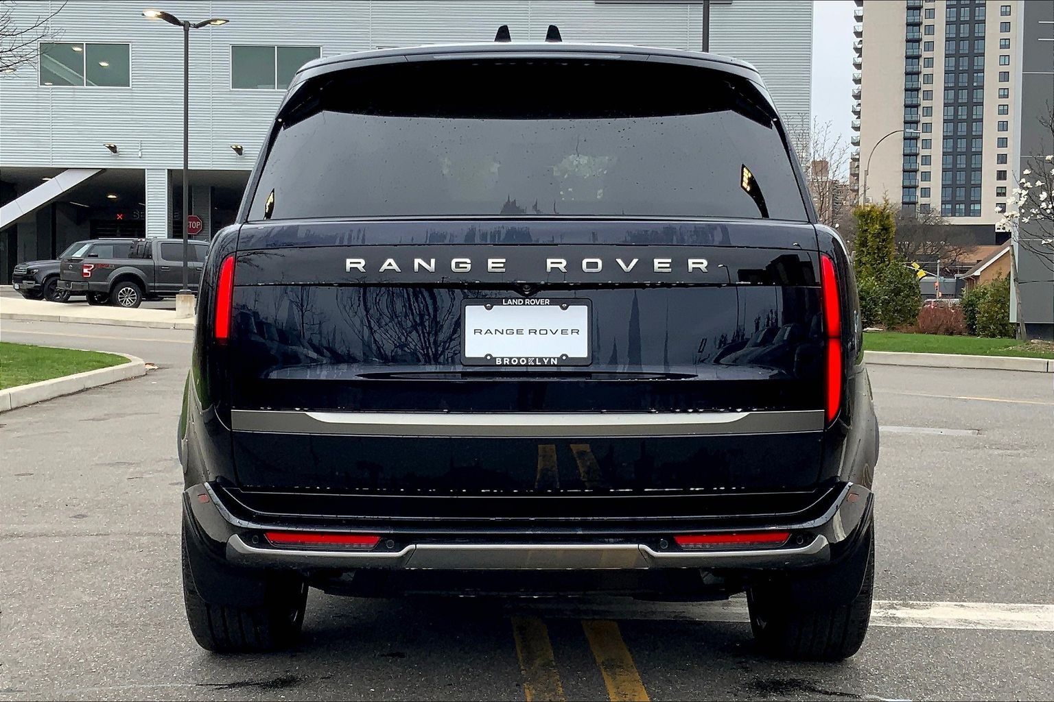 View vehicle photo 4