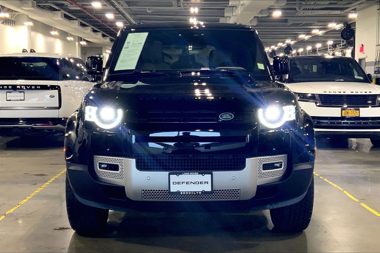 View vehicle photo 3