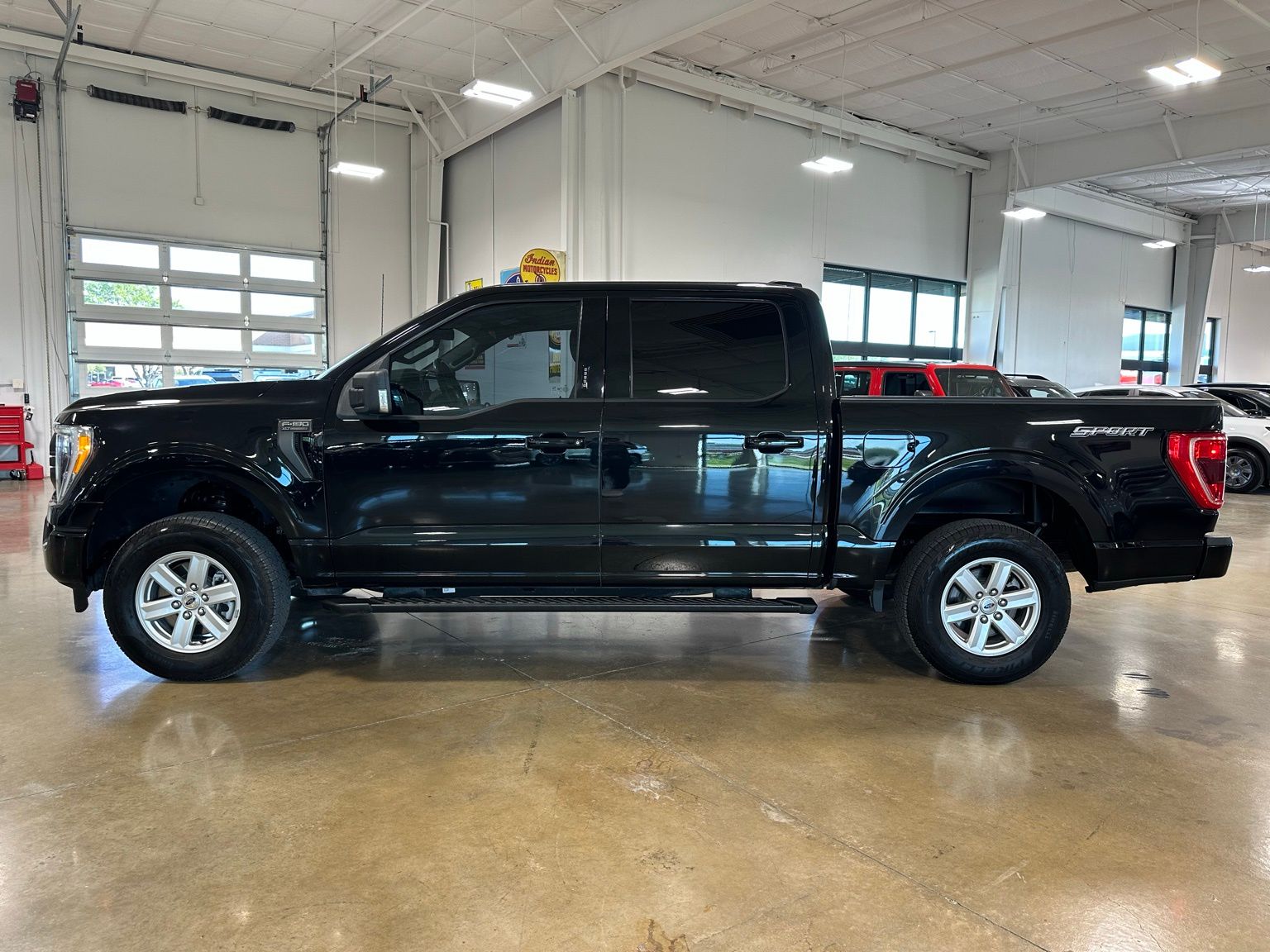 View vehicle photo 4