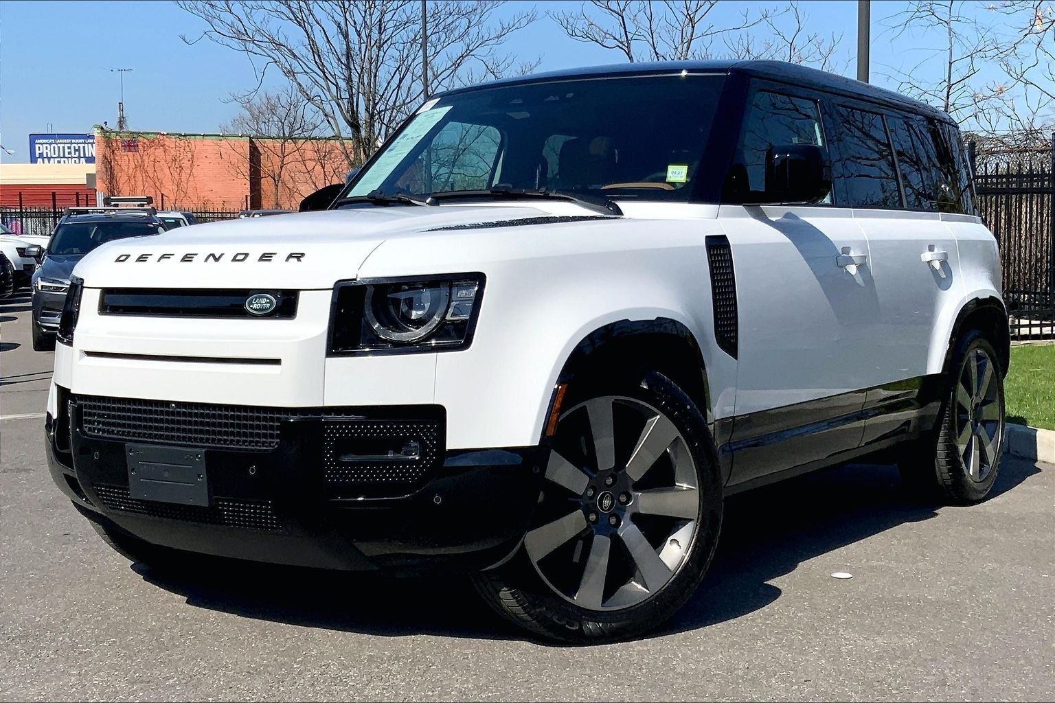 Fuji White 2024 Land Rover Defender 110 V8 P500 SE AWD SUV / Crossover All-Wheel Drive 8-Speed Automatic