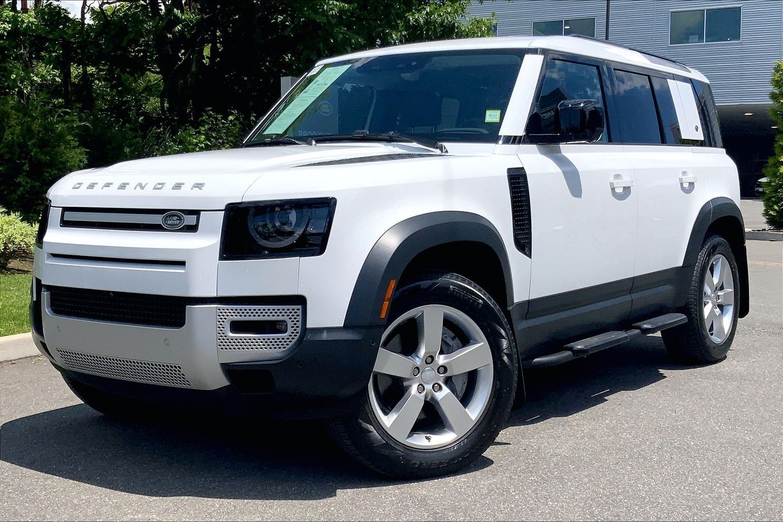Fuji White 2023 Land Rover Defender 110 SE AWD SUV / Crossover All-Wheel Drive 8-Speed Automatic