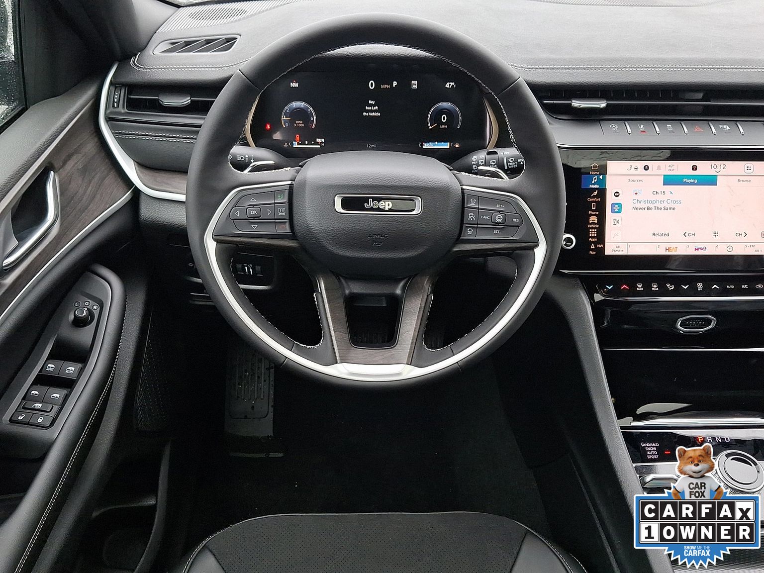 View vehicle photo 7