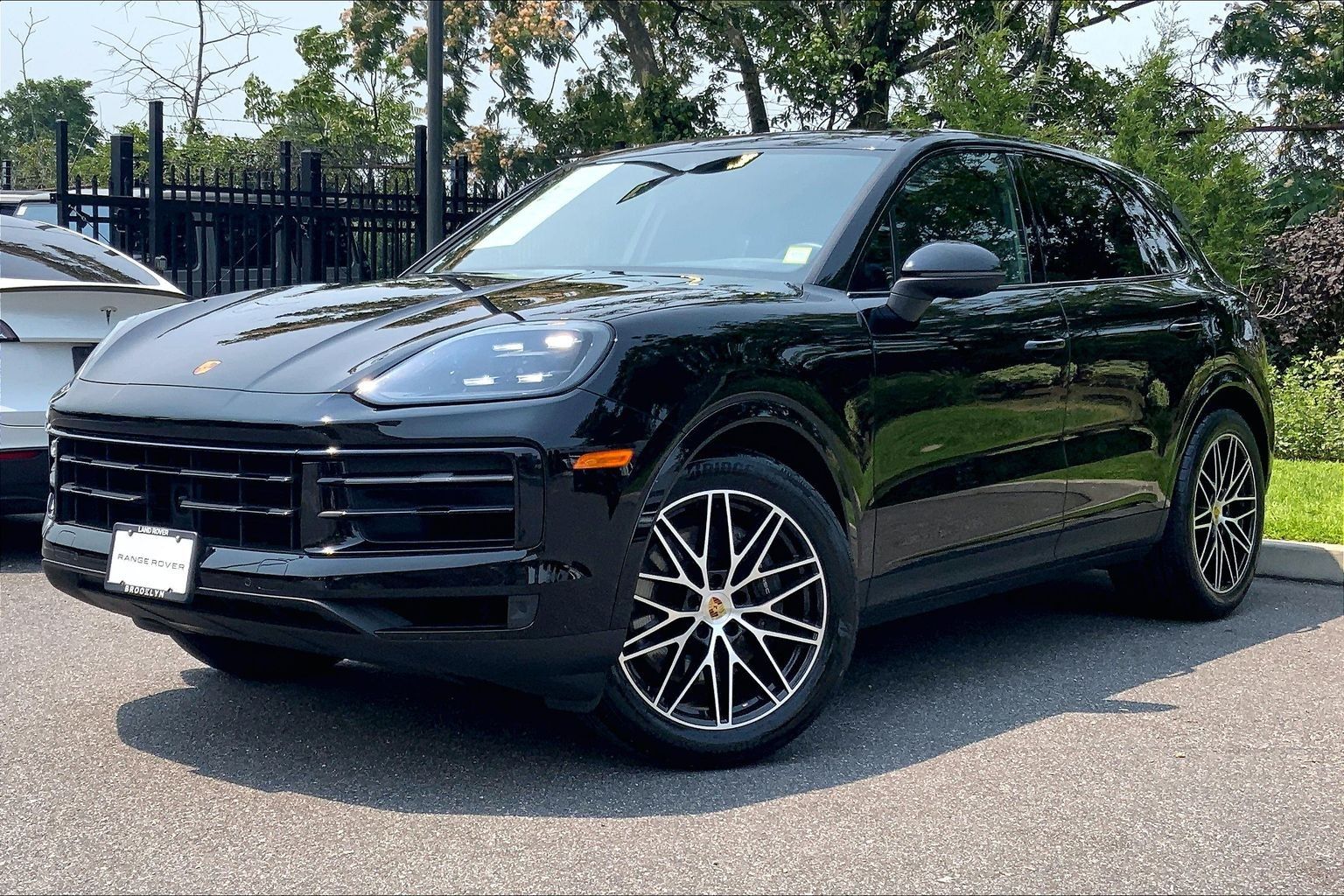 Black 2024 Porsche Cayenne SUV / Crossover All-Wheel Drive 8-Speed Automatic