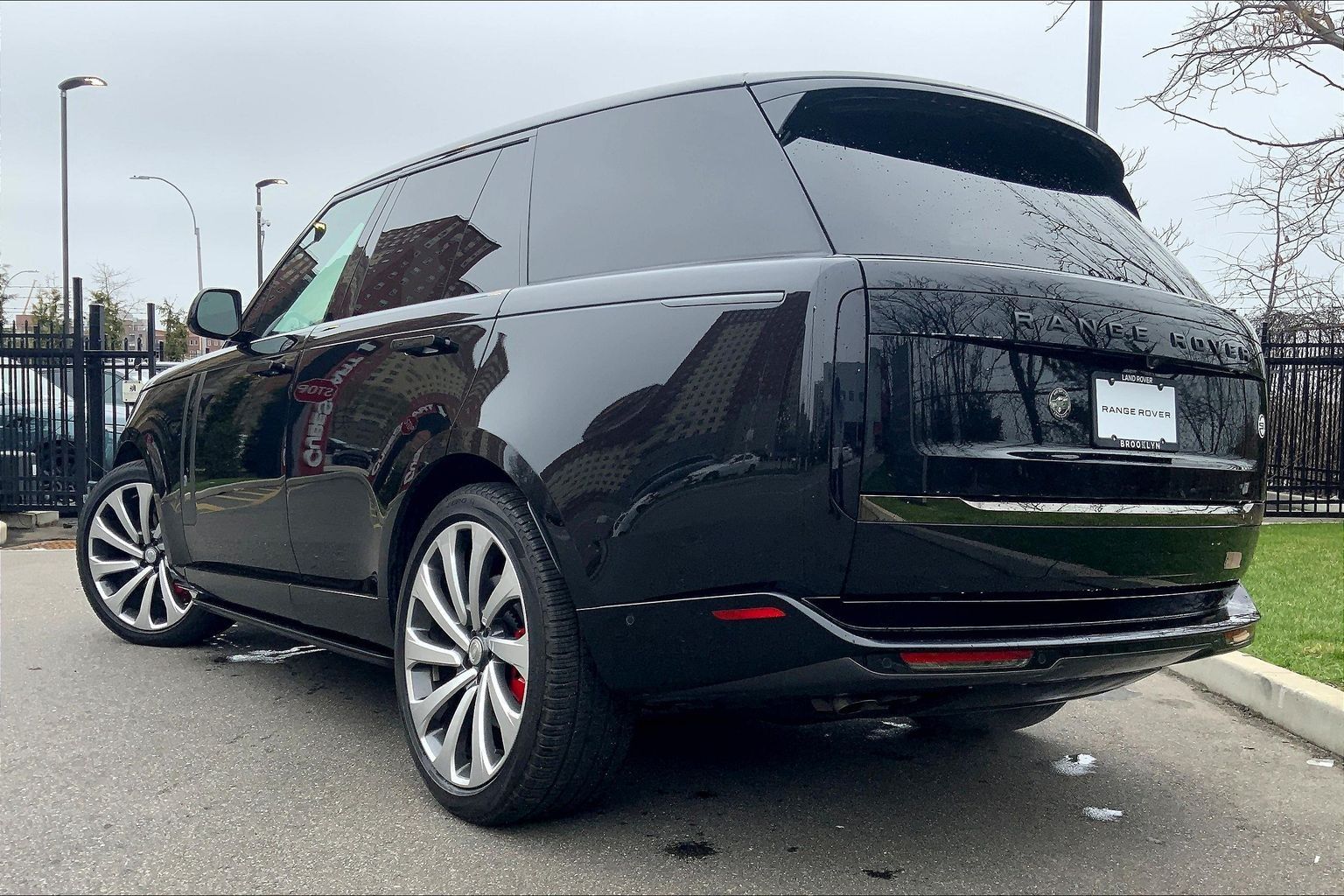 View vehicle photo 3