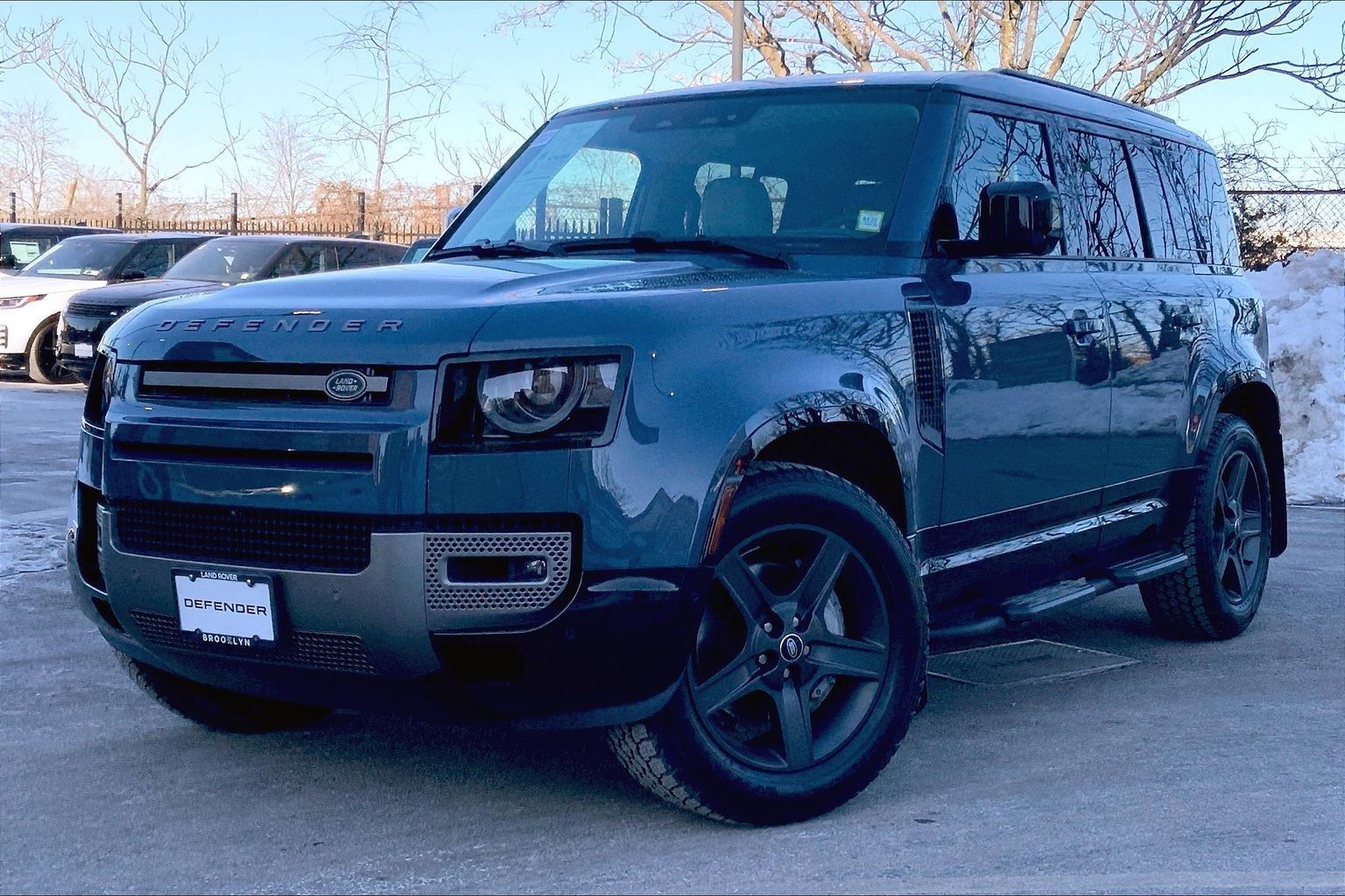 2025 Land Rover Defender 110 P400 X-Dynamic SE AWD