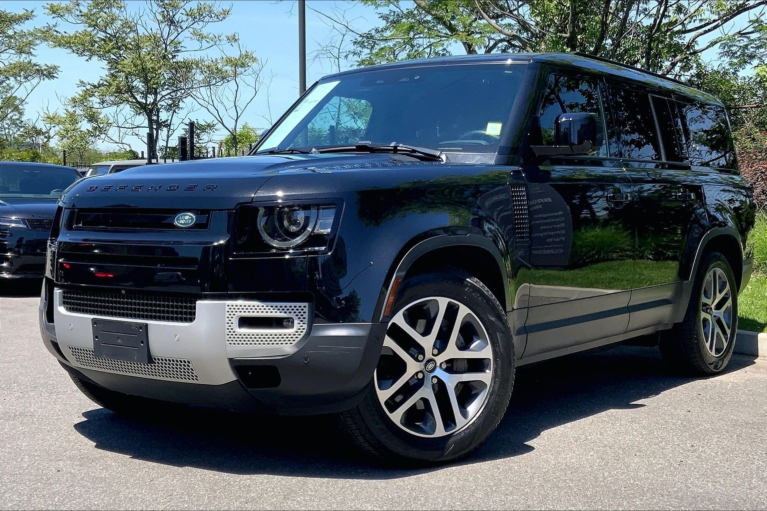Santorini Black Metallic 2024 Land Rover Defender 130 P400 S AWD SUV / Crossover All-Wheel Drive 8-Speed Automatic
