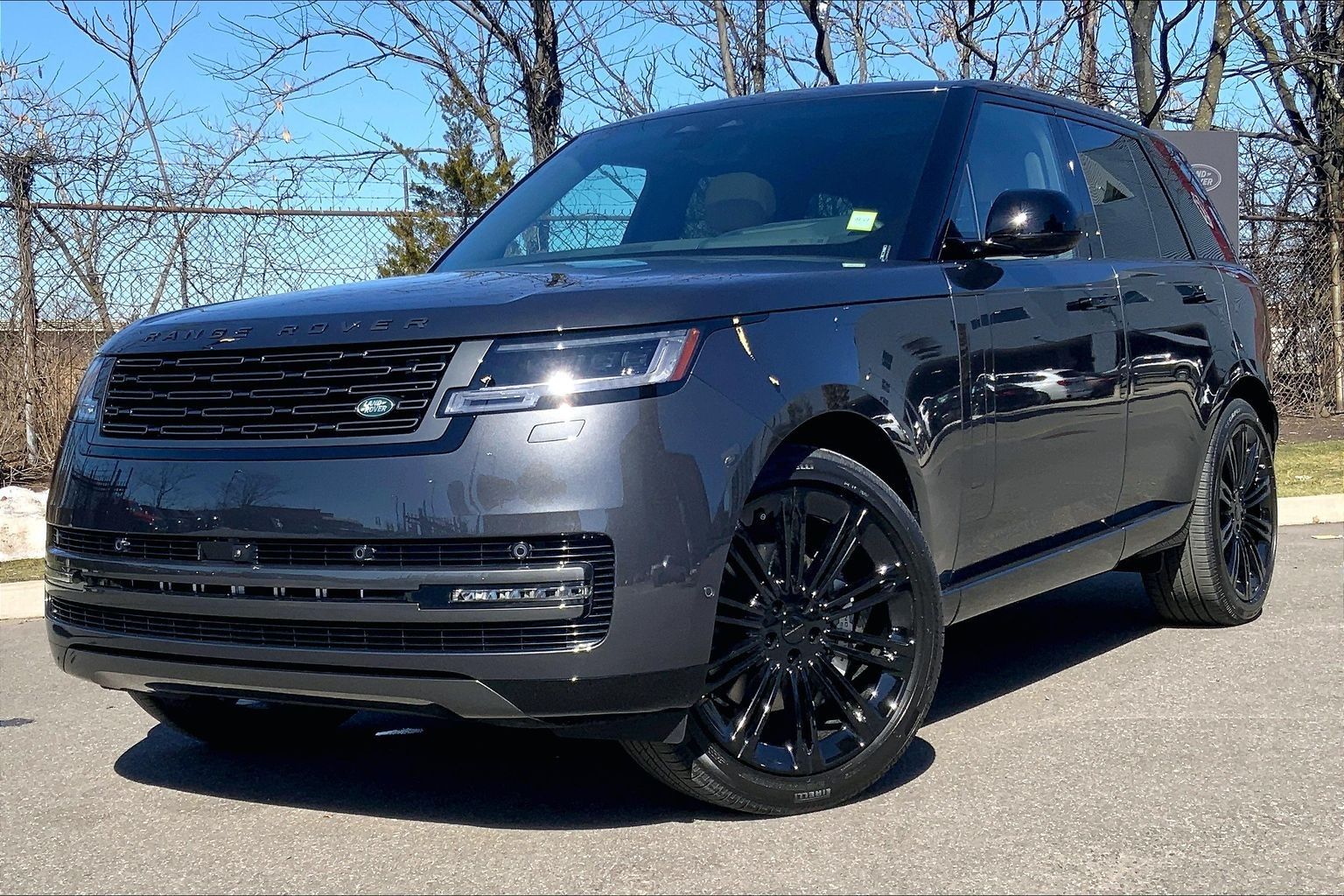 2026 Land Rover Range Rover P400 SE AWD