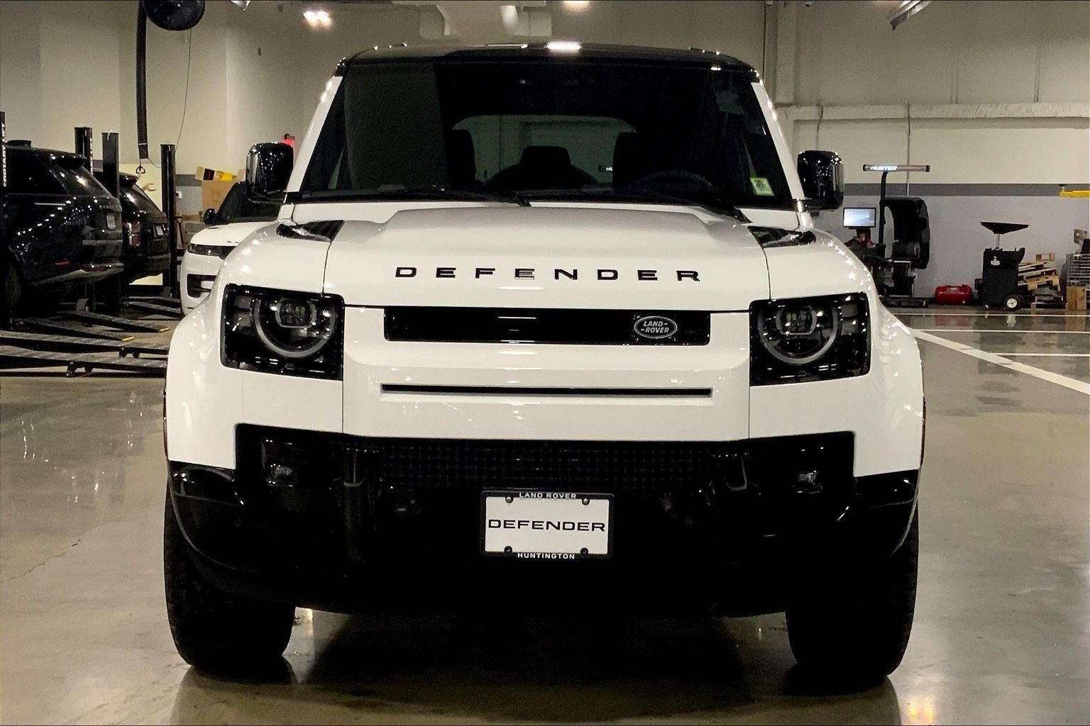 View vehicle photo 3