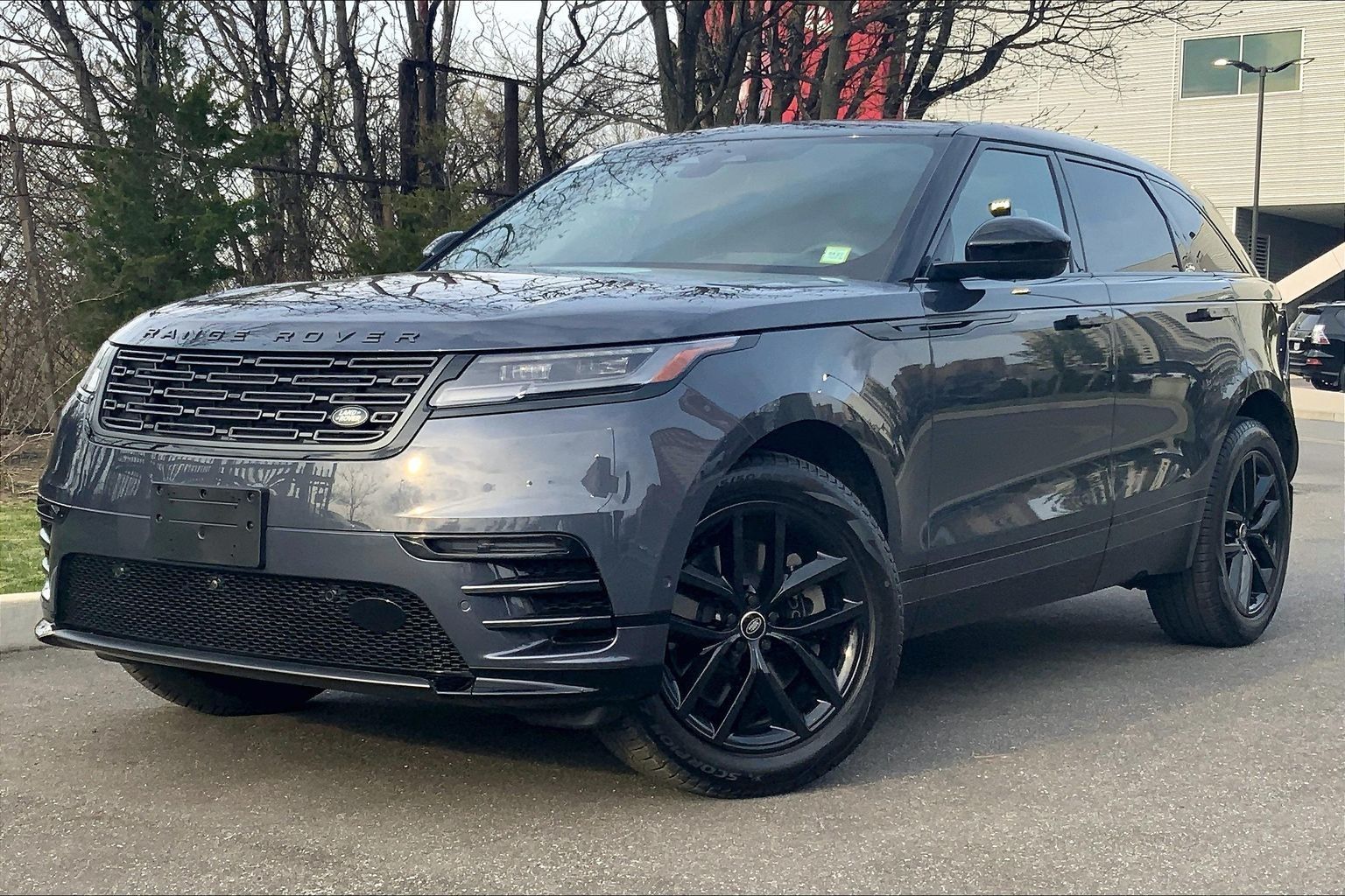 Varesine Blue Metallic 2026 Land Rover Range Rover Velar P250 Dynamic SE AWD SUV / Crossover All-Wheel Drive 8-Speed Automatic