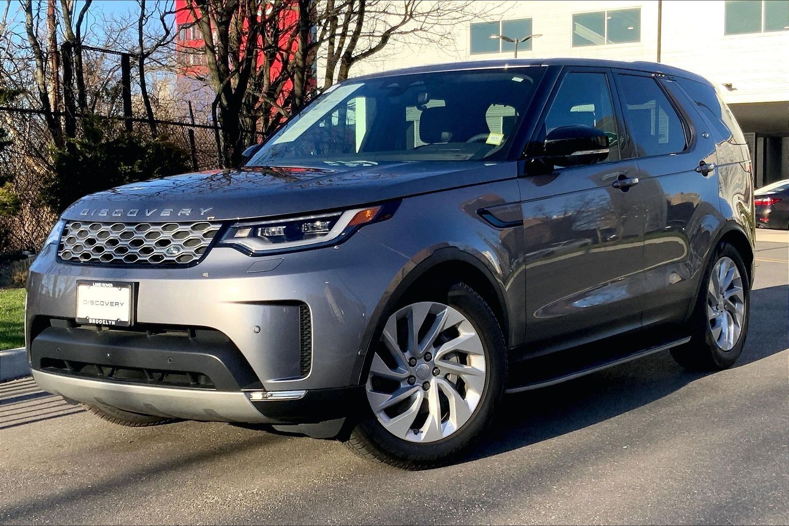 Gray (Eiger Grey Metallic) 2025 Land Rover Discovery P300 S AWD SUV / Crossover All-Wheel Drive 8-Speed Automatic