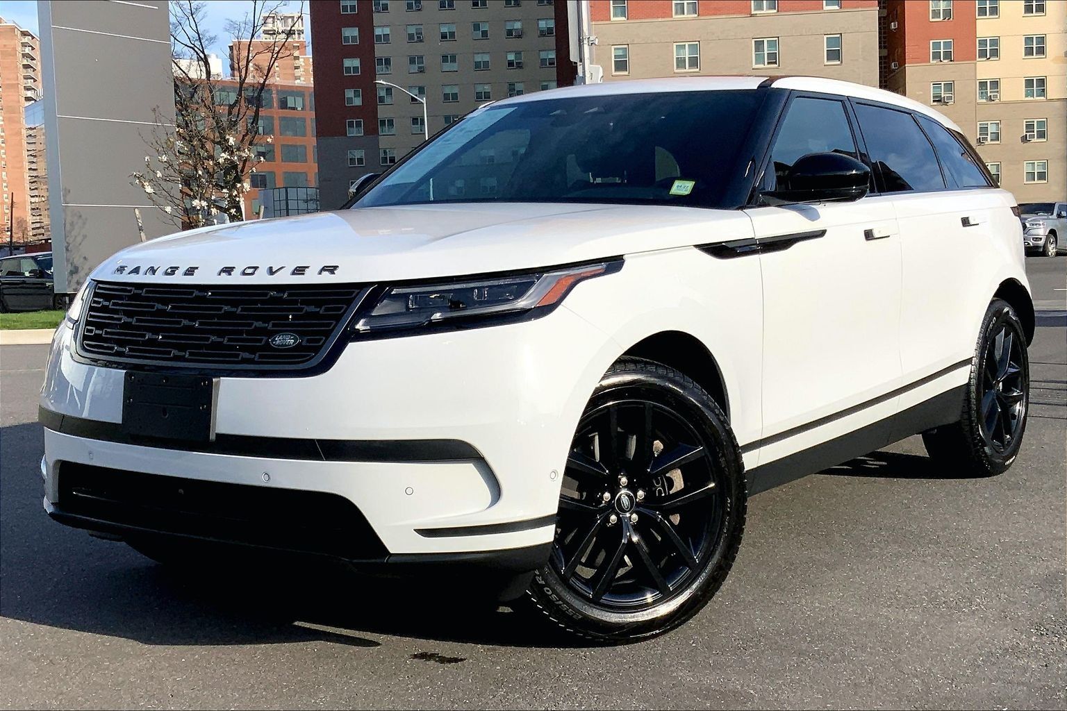Fuji White 2026 Land Rover Range Rover Velar P250 S AWD SUV / Crossover All-Wheel Drive 8-Speed Automatic