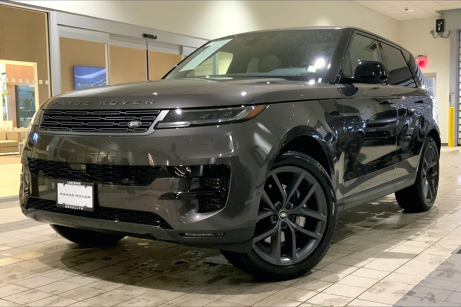 2025 Land Rover Range Rover Sport P360 SE AWD