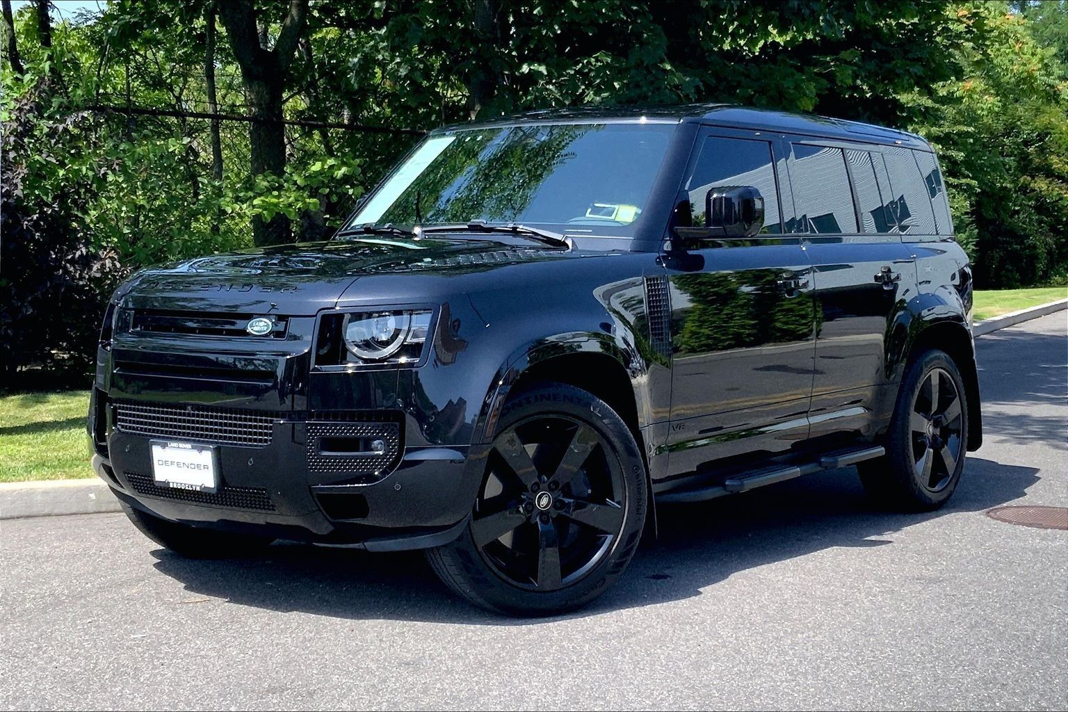 Santorini Black Metallic 2025 Land Rover Defender SUV / Crossover All-Wheel Drive 8-Speed Automatic