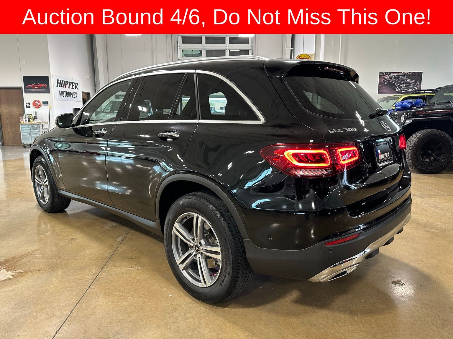 View vehicle photo 6