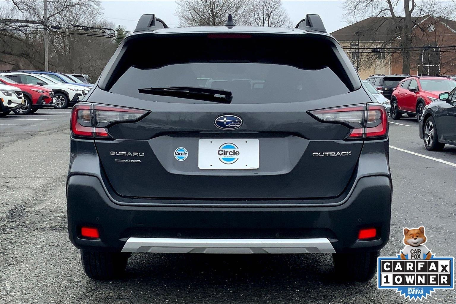 View vehicle photo 4