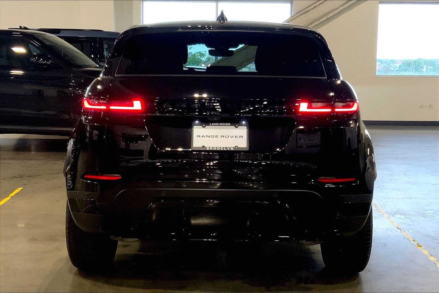 View vehicle photo 4