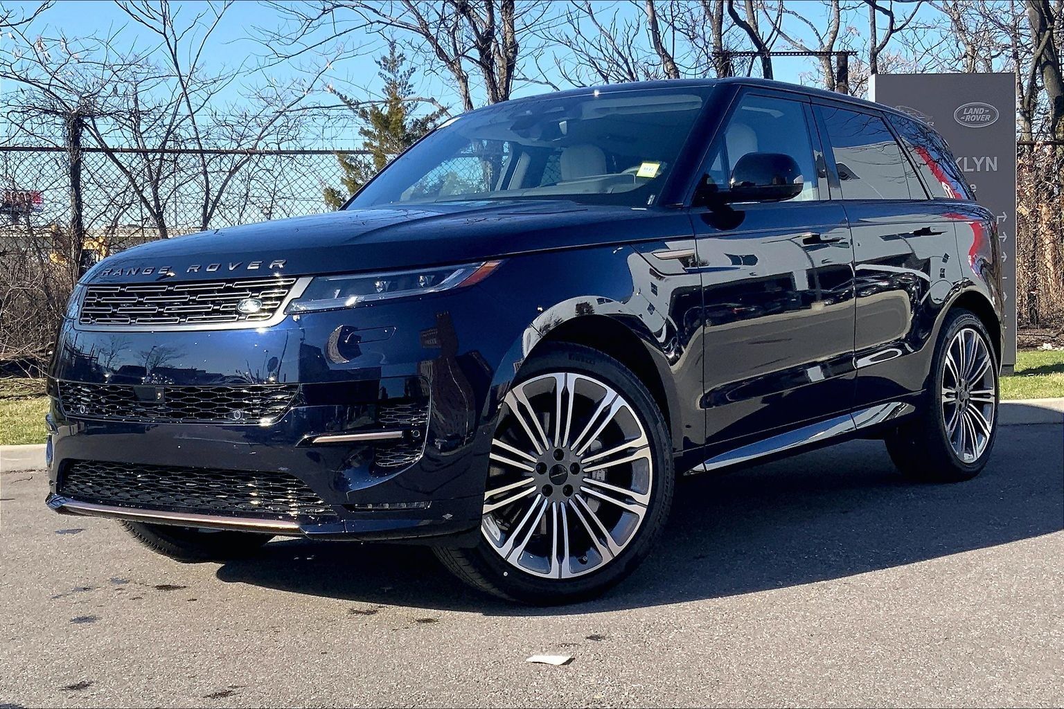 2026 Land Rover Range Rover Sport P400 Dynamic SE AWD