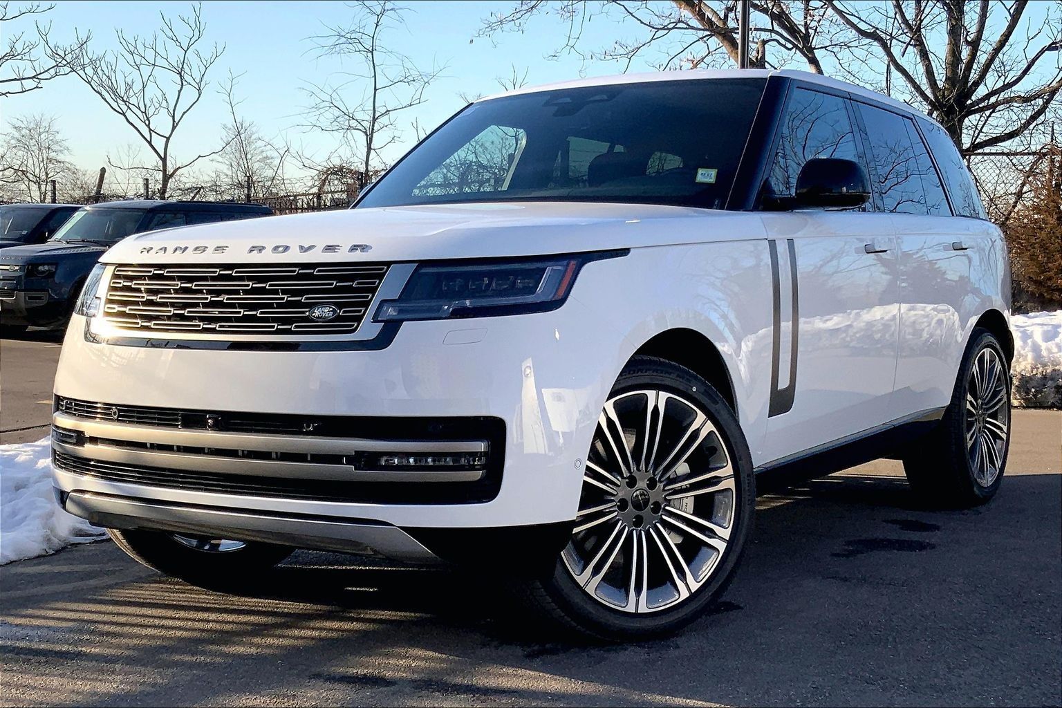 2026 Land Rover Range Rover P530 SE AWD