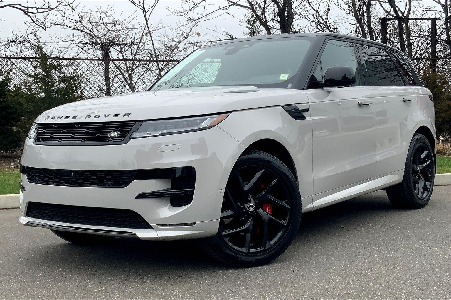 Borasco Gray Metallic 2024 Land Rover Range Rover Sport P400 Dynamic SE AWD SUV / Crossover All-Wheel Drive 8-Speed Automatic