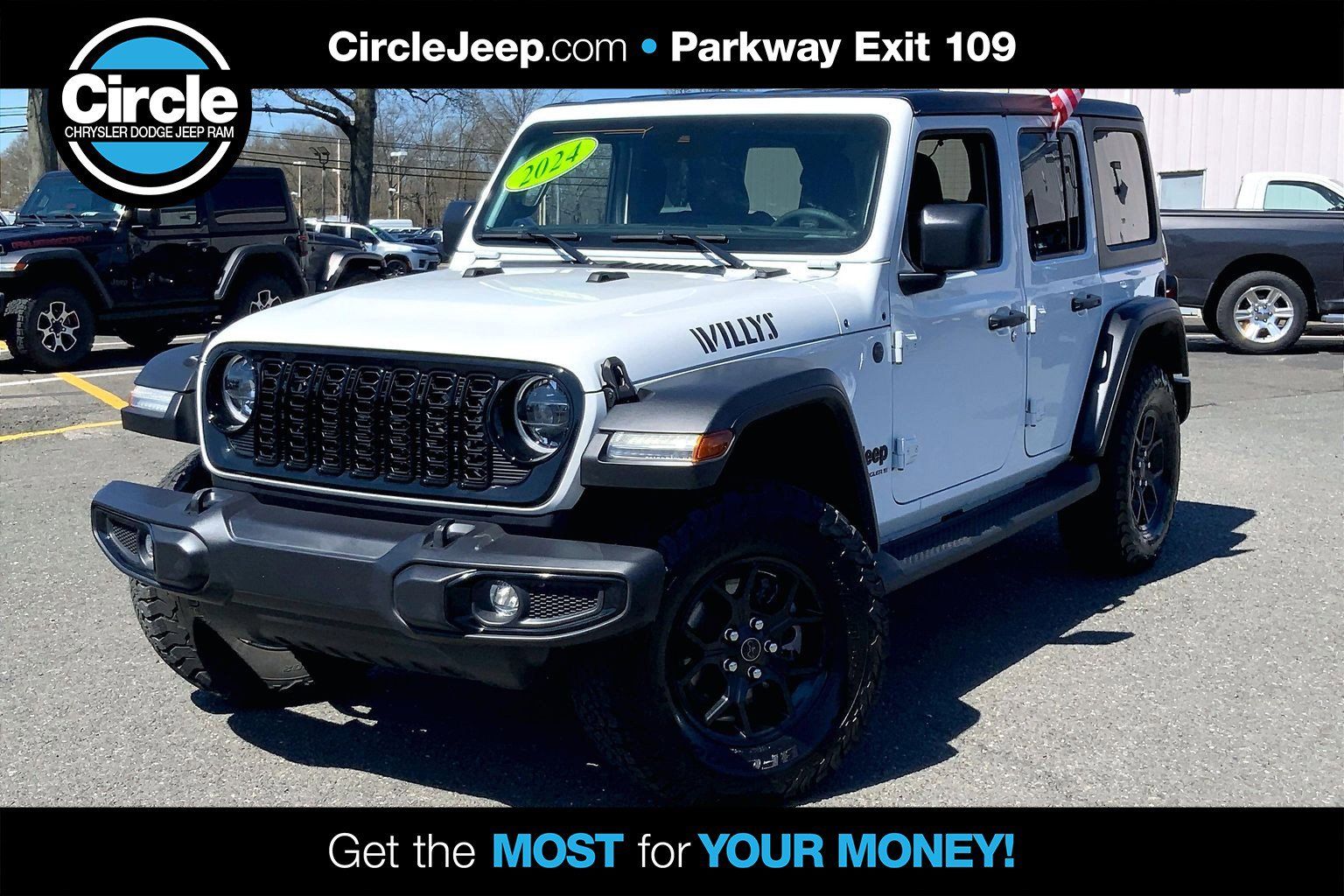 Bright White Clearcoat 2024 Jeep Wrangler Willys 4-Door 4WD SUV / Crossover Four-Wheel Drive 8-Speed Automatic