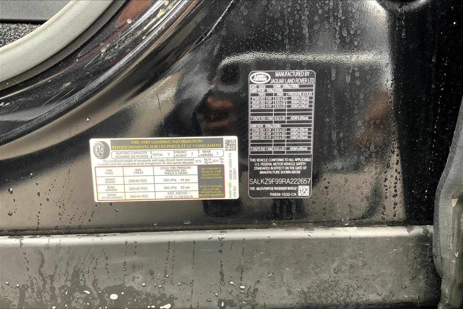 View vehicle photo 4