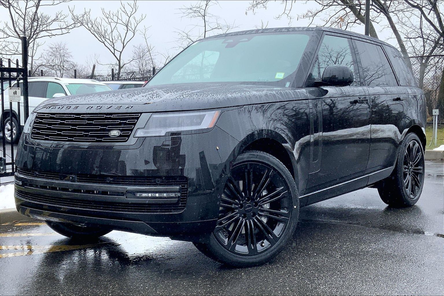 2026 Land Rover Range Rover P400 SE AWD