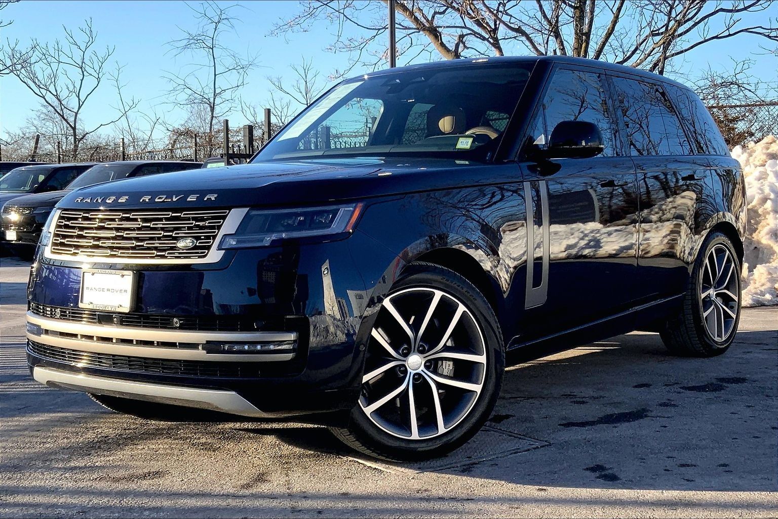 2025 Land Rover Range Rover P400 SE AWD