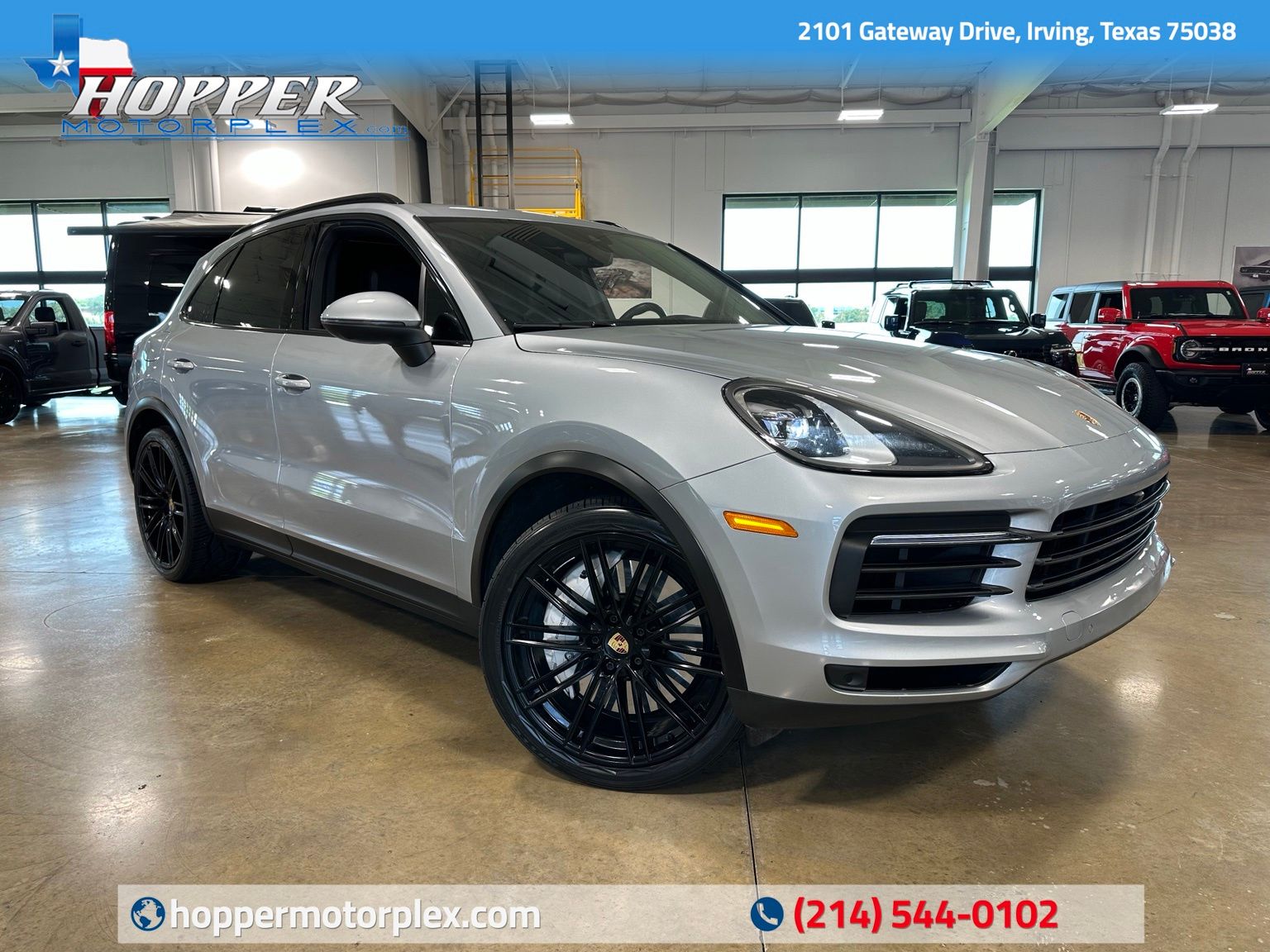 Dolomite Silver Metallic 2022 Porsche Cayenne SUV / Crossover All-Wheel Drive 8-Speed Automatic