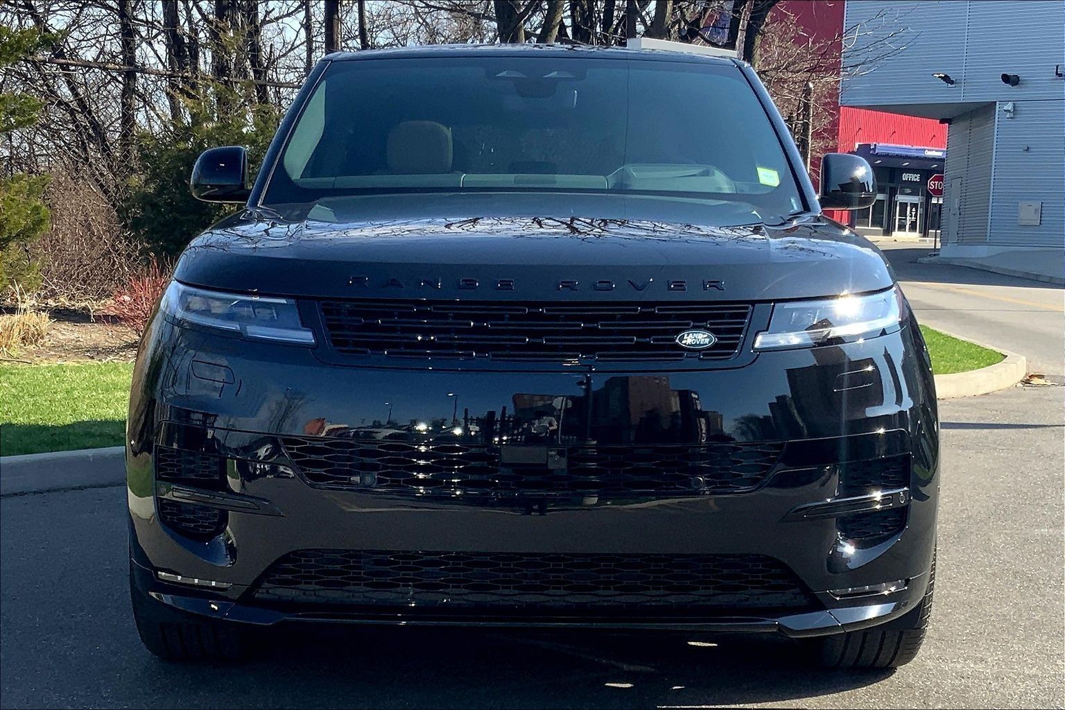 View vehicle photo 3