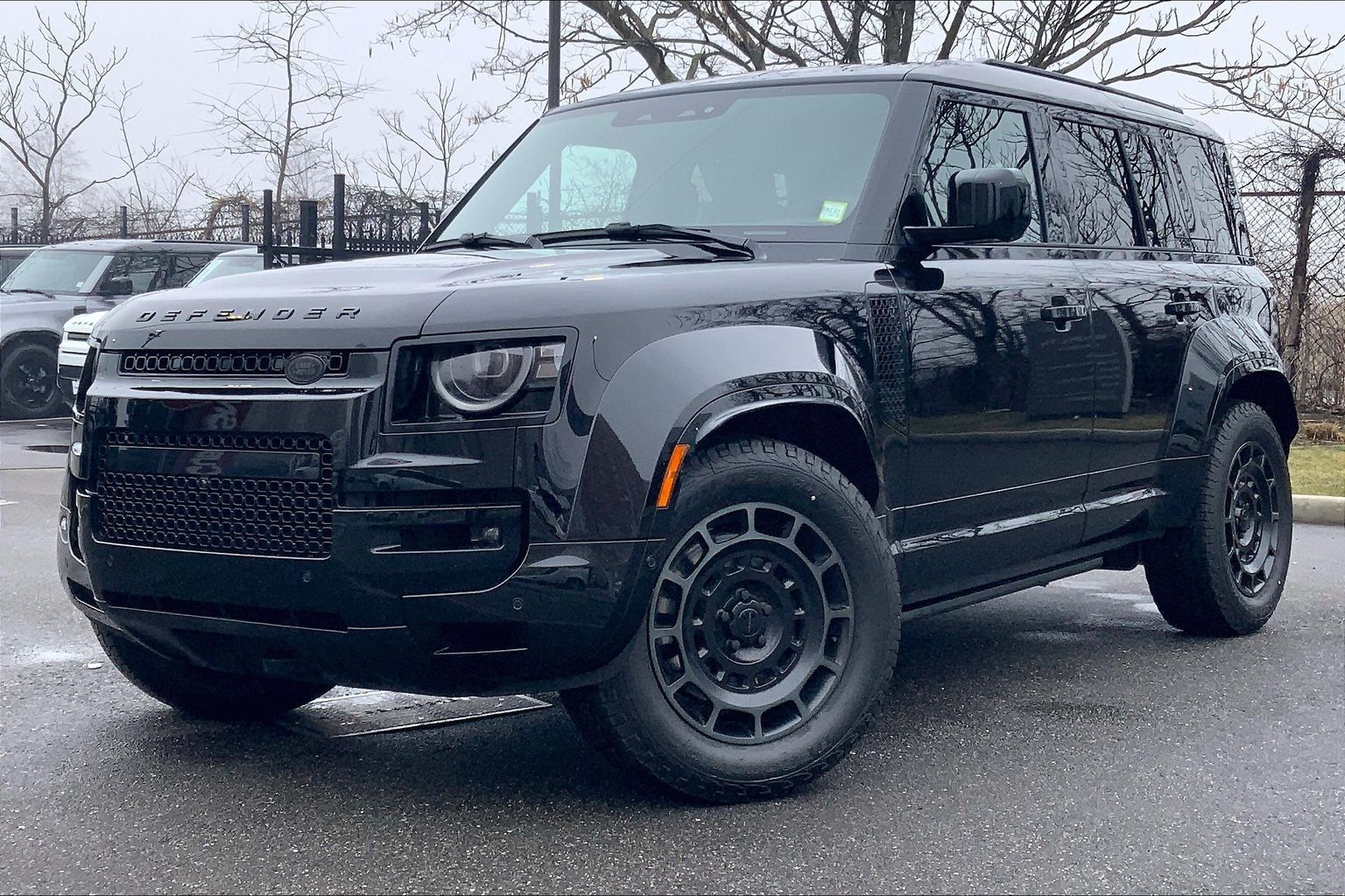 2026 Land Rover Defender 110 P635 OCTA AWD