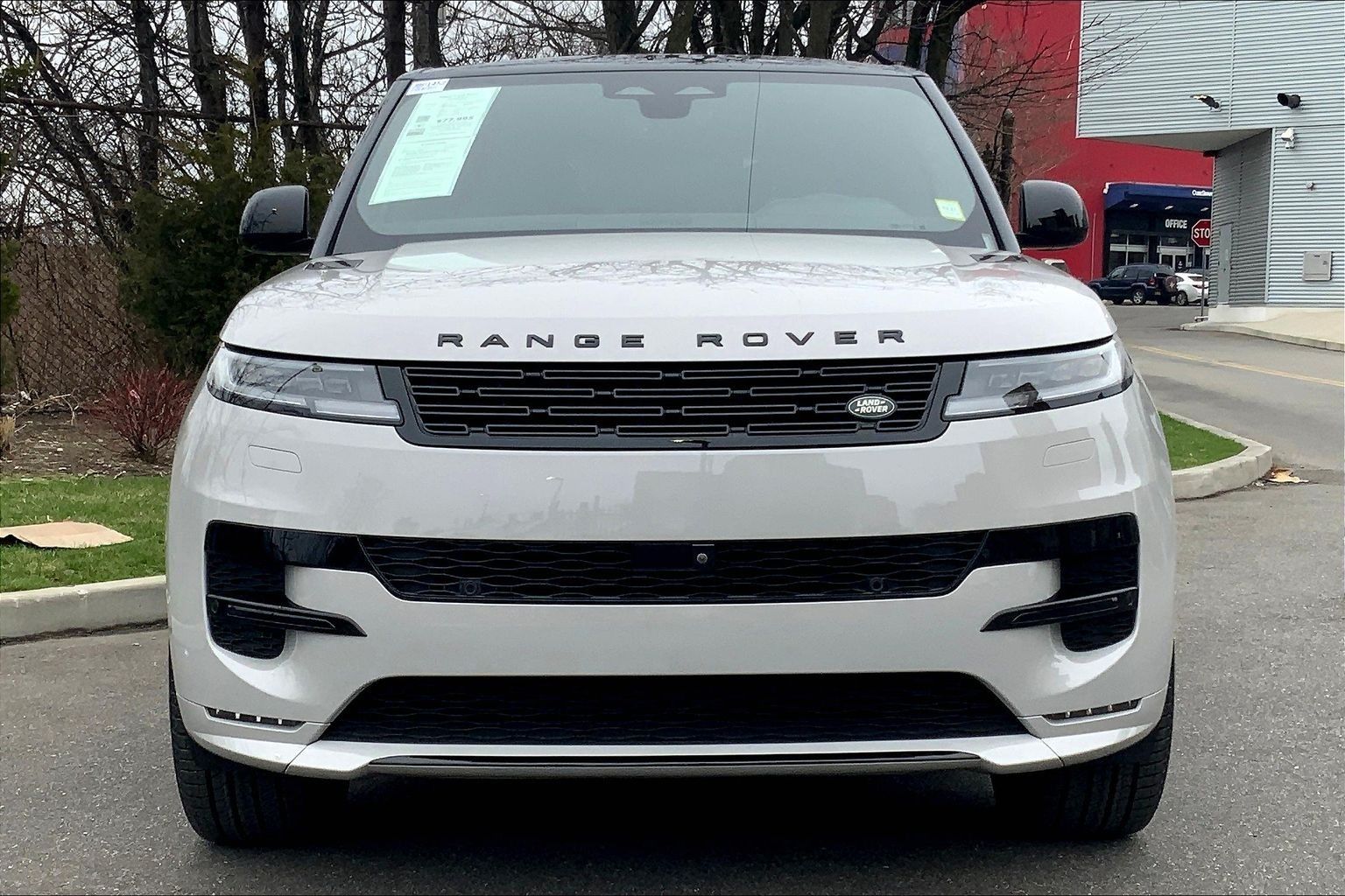 View vehicle photo 3