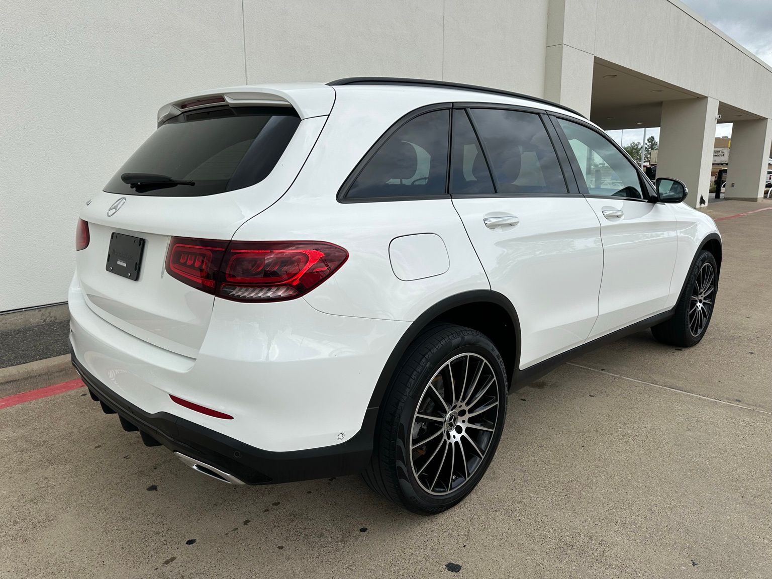 View vehicle photo 7