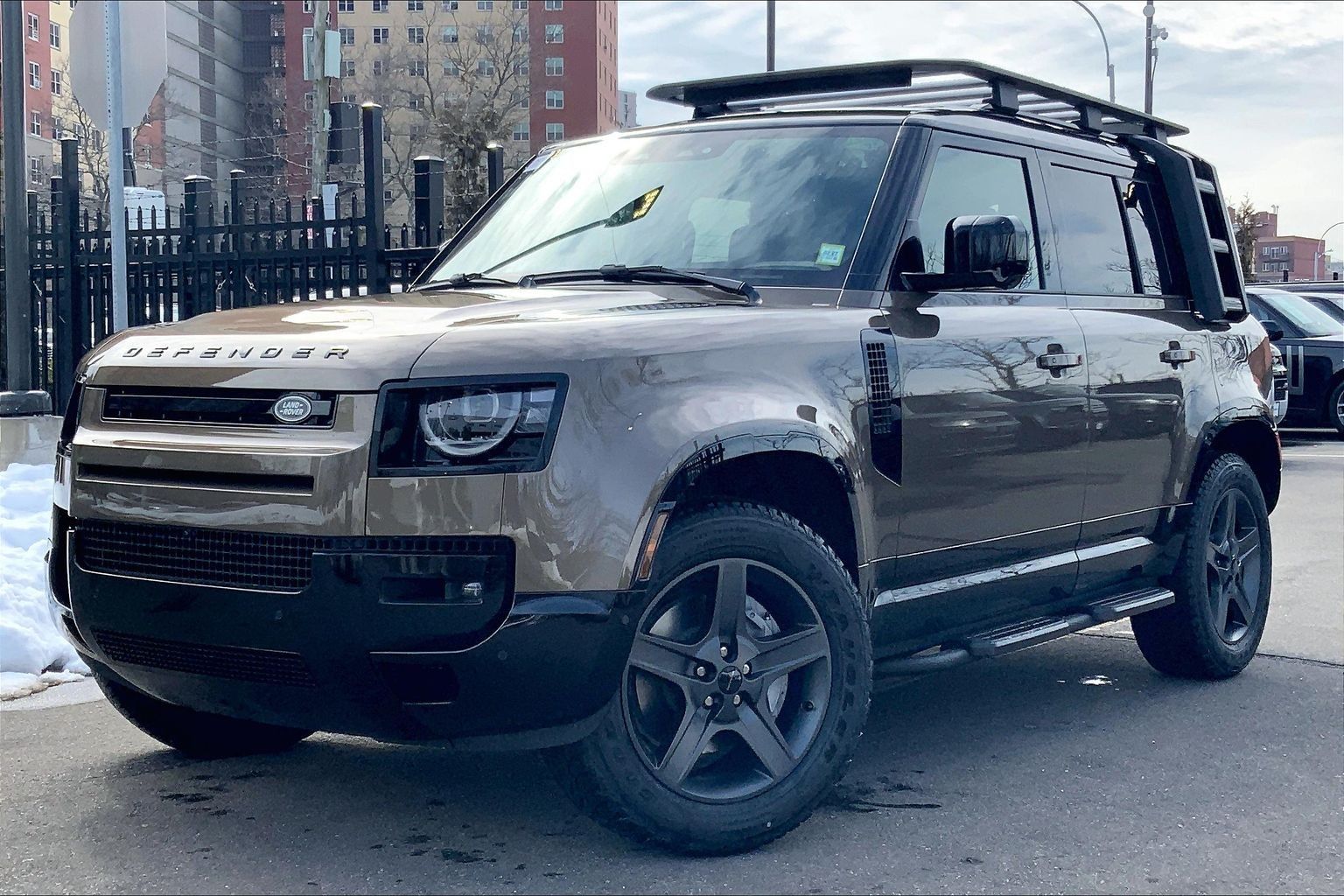 2026 Land Rover Defender 110 P400 X-Dynamic SE AWD