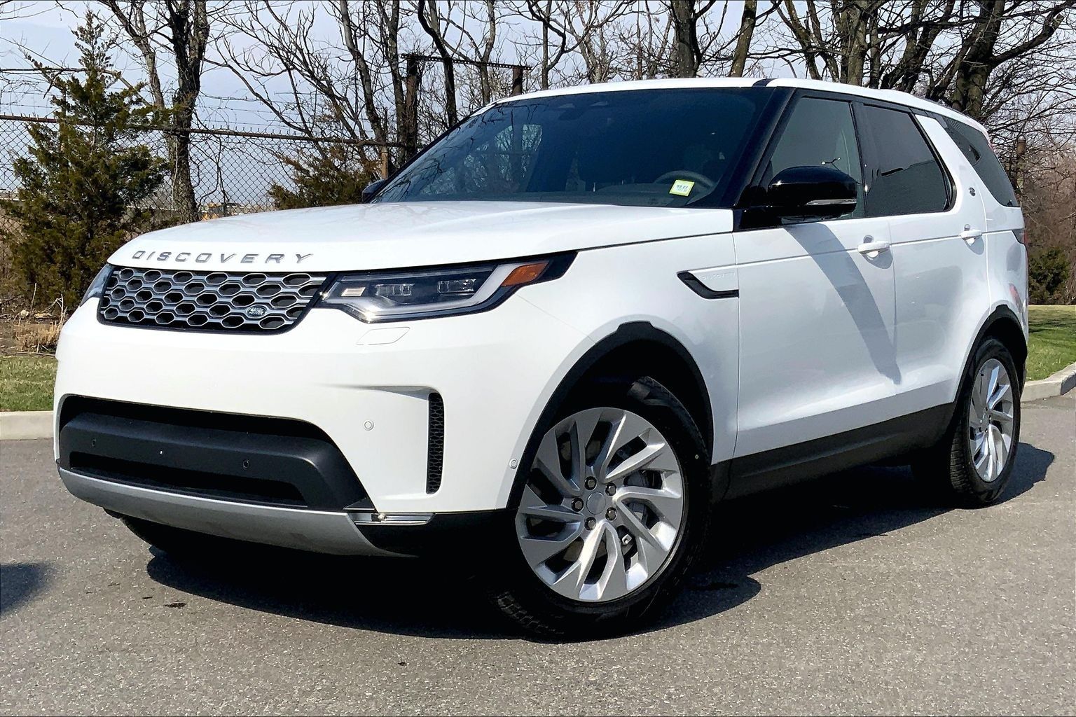 2026 Land Rover Discovery P300 S AWD