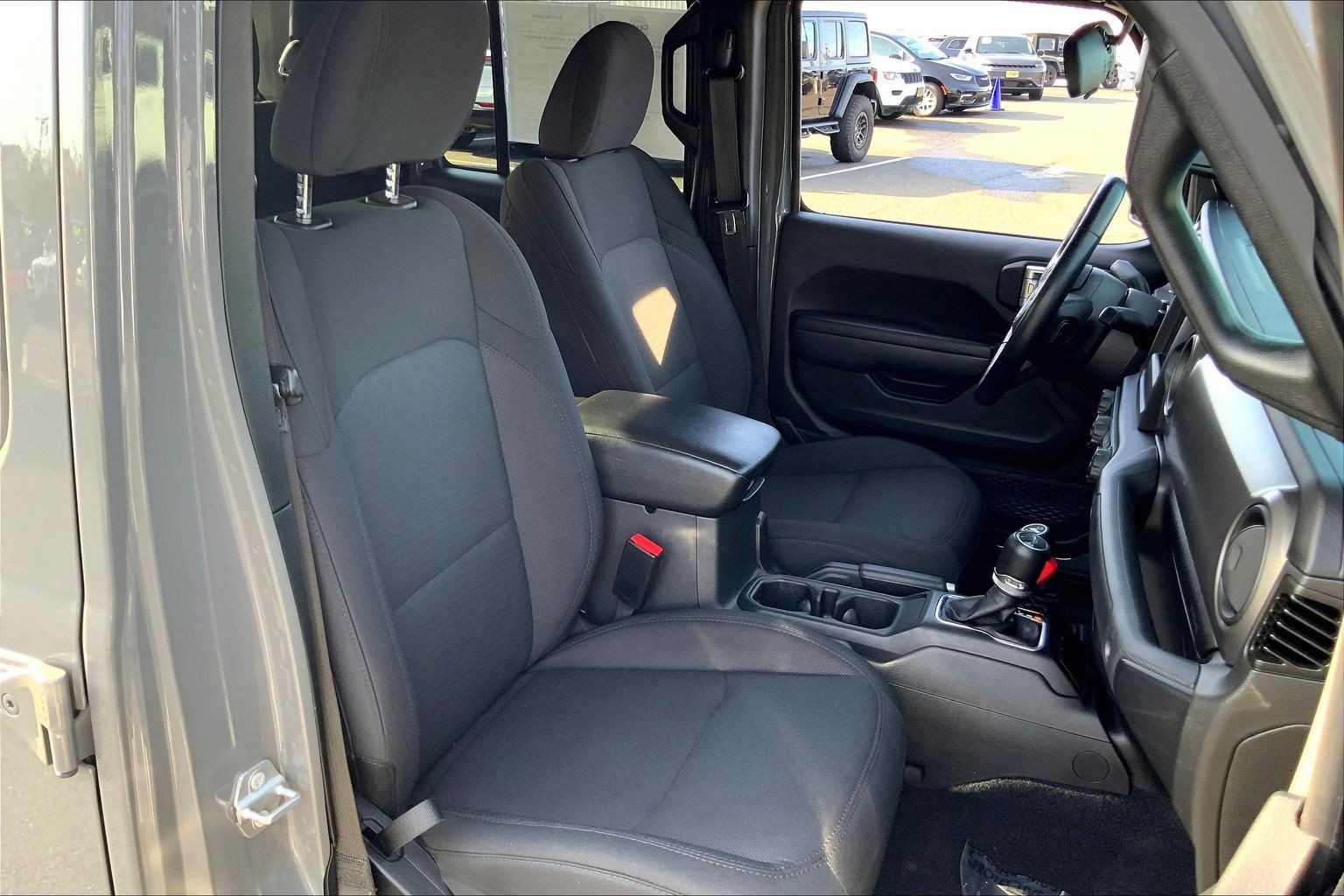 View vehicle photo 7