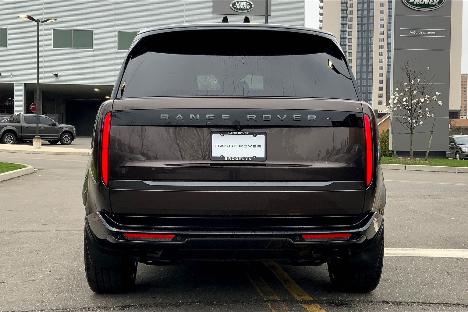 View vehicle photo 4