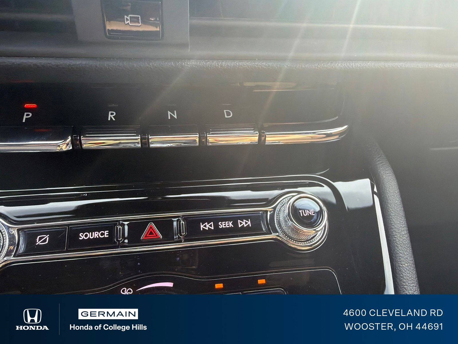 Used 2022 Blue Lincoln Grand Touring image 26
